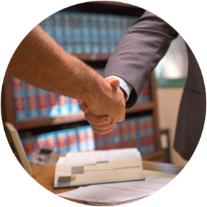 steve-brian-davis-attorney-at-law-san-diego-portrait-handshake